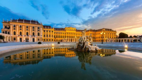 Luxe View Schönbrunn Suite